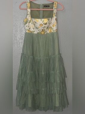 Sage Green Tiered Tulle Floral Jaquard Midi Dress Size M